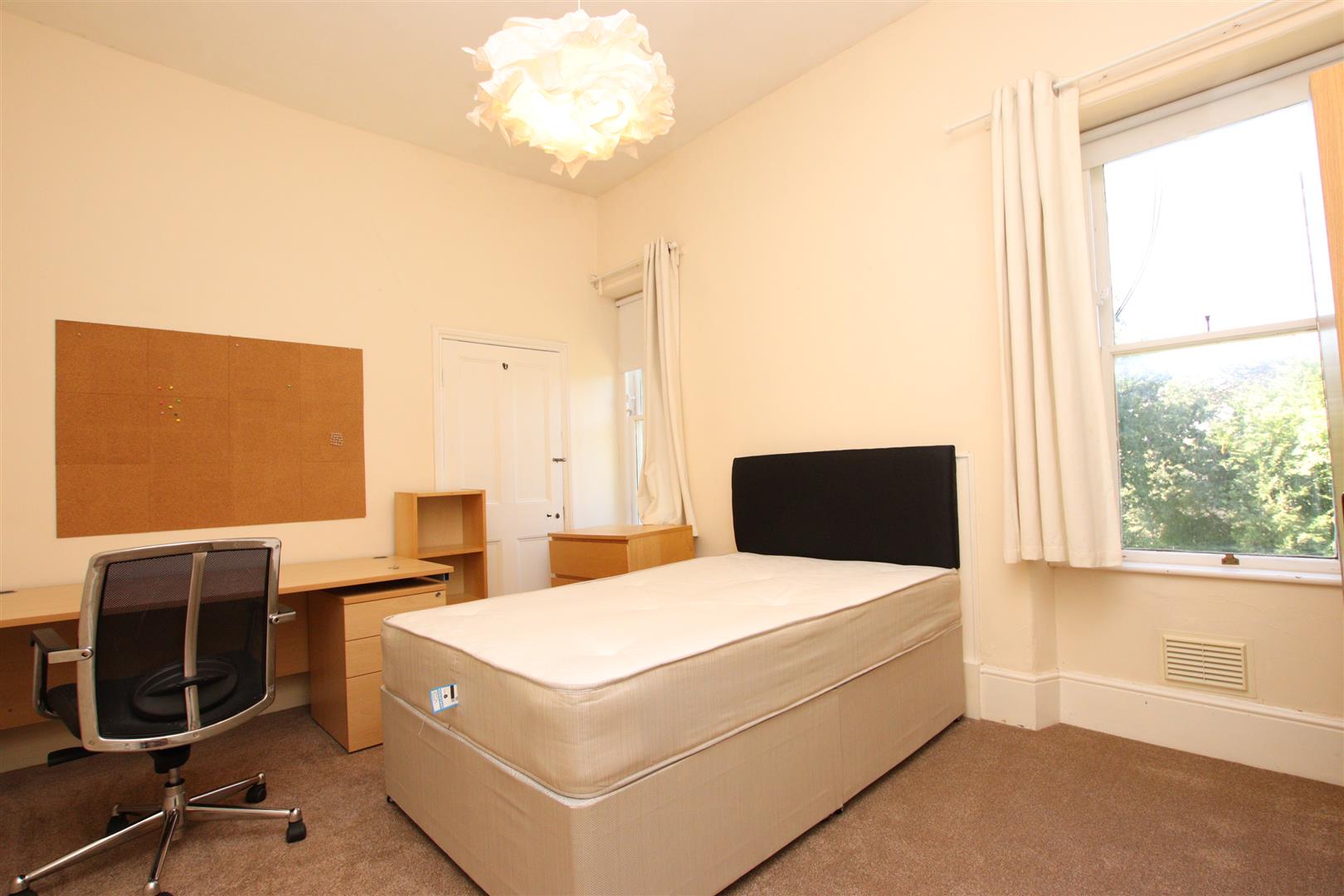 Hillstead House, Weston Park East, Bath, BA1